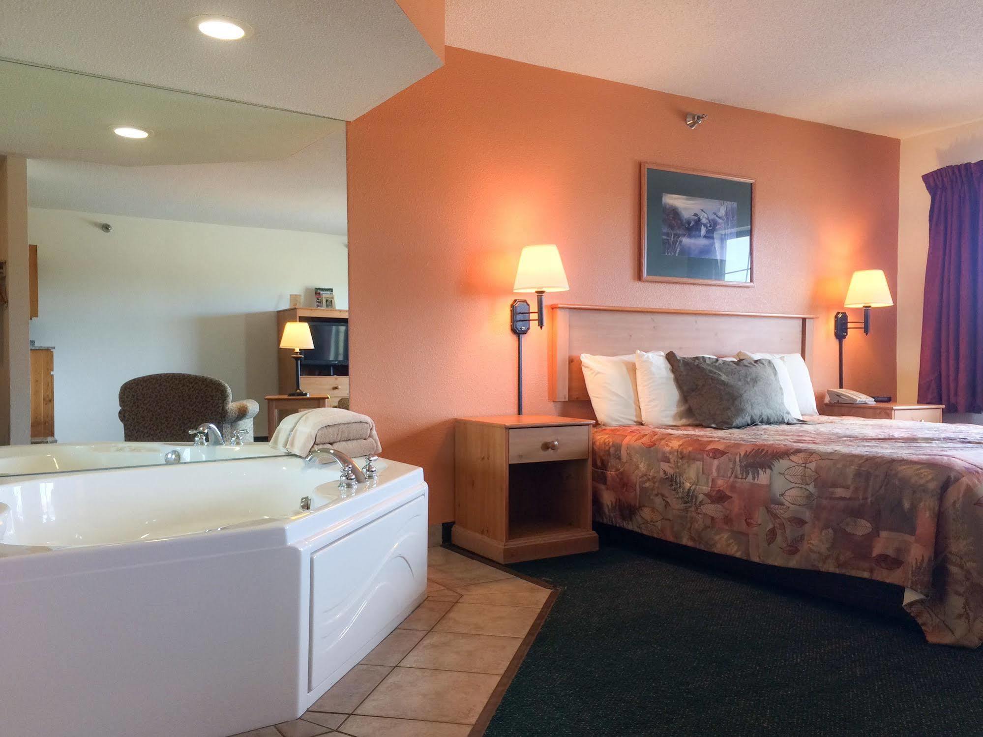 White Oak Inn And Suites Deer River Buitenkant foto